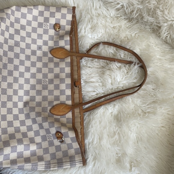 Louis Vuitton Damier Azur MM Neverfull - Picture 13 of 17